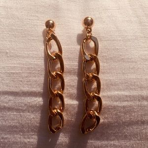 Gold Chainlink Dangle Earrings